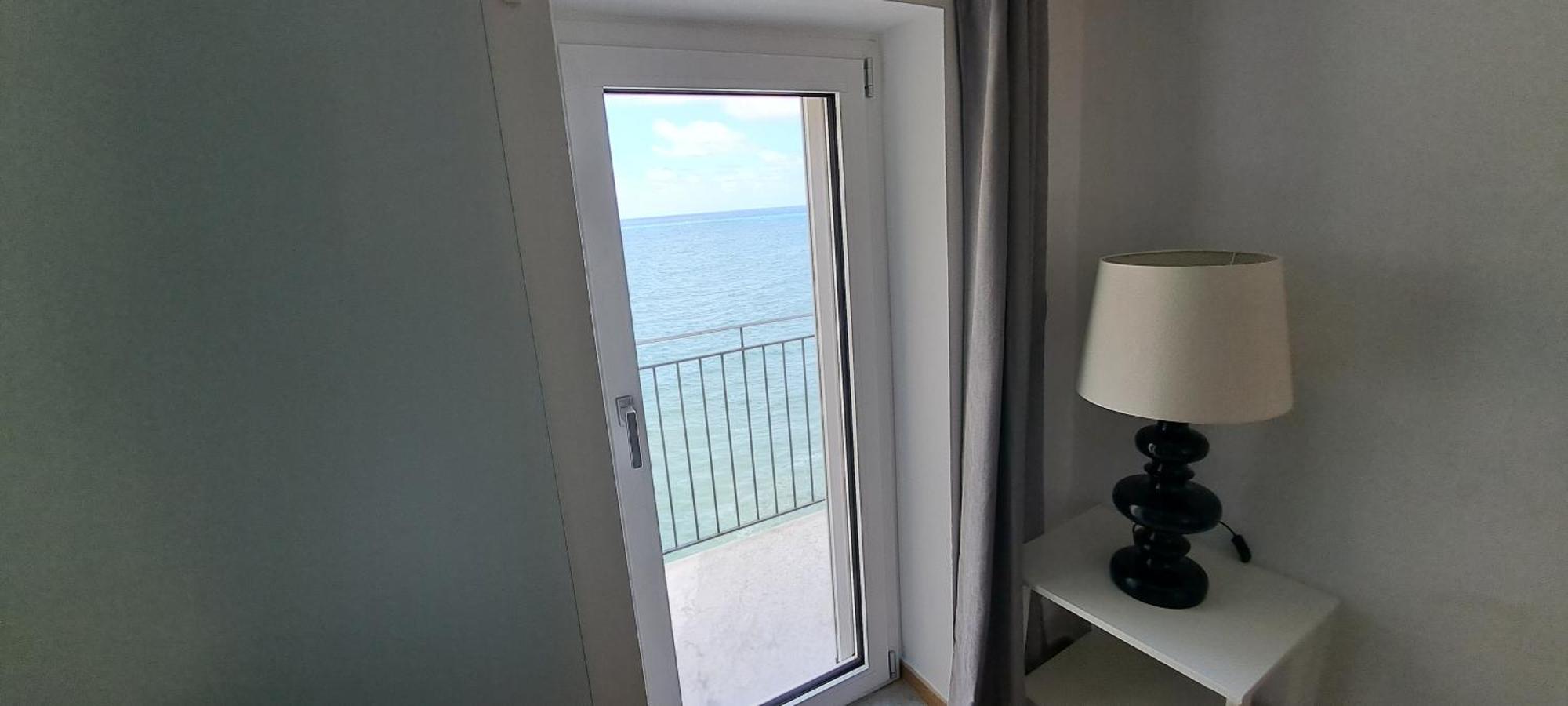 Franco'S Suite เชฟาลู ภายนอก รูปภาพ